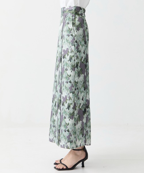 CITY TOKYO（シティトウキョウ）の「【手洗い可能】カモフラセミフレアスカート【A＋TOKYO / エープラストウキョウ】（スカート・レディース・グリーン/ピンク・2/1）」の5枚目の写真