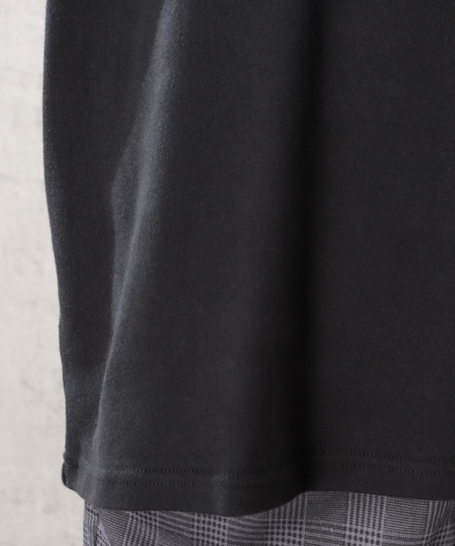 URBAN COLLECTION（アーバンコレクション）の「スムスワンポイント刺繍モックネックロングスリーブTシャツ（Tシャツ/カットソー・メンズ・ホワイト/ブラック/グレイッシュベージュ・M/L/XL）」の13枚目の写真