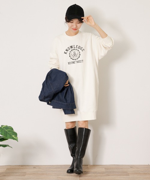 URBAN RESEARCH Sonny Label（アーバンリサーチサニーレーベル）の「『WEB/一部店舗限定』カレッジロゴスウェットBIGワンピース（ワンピース・レディース・ブラック/オフホワイト/グレー系その他・FREE）」の8枚目の写真
