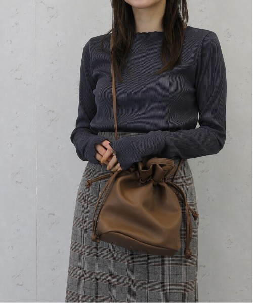 Per sist ence(パーシエンス)の「Per sist ence/パーシエンス メロータック配色ストライププルオーバー(Tシャツ/カットソー・レディース・ブラック/ベージュ/ブルー/ブラウン/ホワイト・FREE)」の5枚目の写真