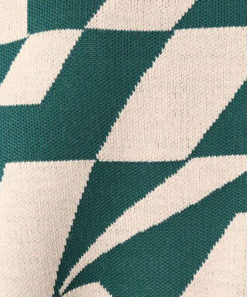 ITS'DEMO（イッツデモ）の「【スタイリング簡単/セットアップでオシャレにキマル/腰回りカバー/大胆な柄が楽しい】幾何柄ジャカードニットアップ（セットアップ・レディース・オレンジ系その他5/グリーン系その他5/ブラック系3・00）」の17枚目の写真