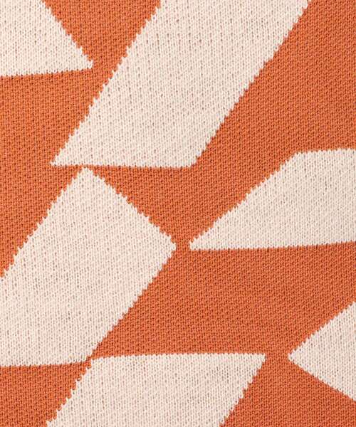ITS'DEMO（イッツデモ）の「【スタイリング簡単/セットアップでオシャレにキマル/腰回りカバー/大胆な柄が楽しい】幾何柄ジャカードニットアップ（セットアップ・レディース・オレンジ系その他5/グリーン系その他5/ブラック系3・00）」の21枚目の写真