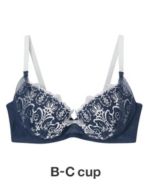 AMPHI（アンフィ）の「AMPHI【脇スッキリ】シャンデリアモチーフ×エンブロイダリーレース　ブラジャー　B-Ccup（ブラジャー）」