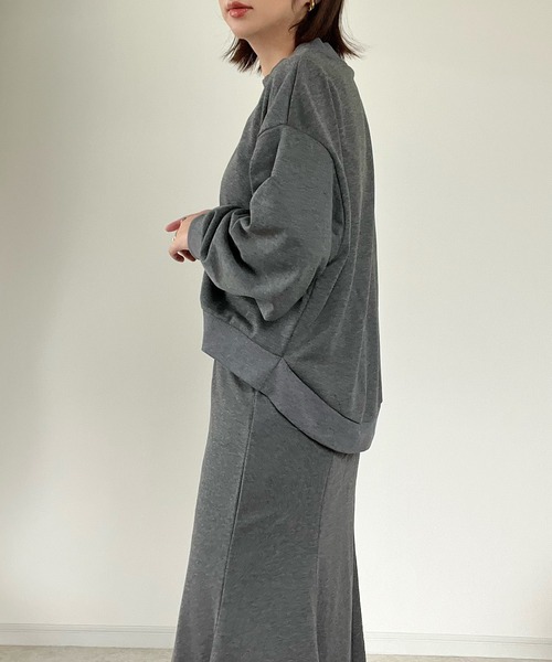 Fizz(フィズ)の「【maiko_wear × Fizz コラボ】 前後差裏毛スウェット(スウェット・レディース・ブラック/ベージュ/チャコール・M)」の21枚目の写真