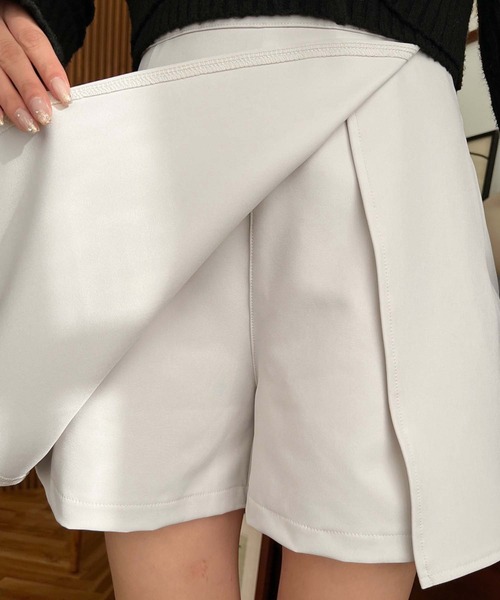 moment+(モーメントプラス)の「【累計販売枚数1万枚突破!】スリットレイヤードスカパン(スカート・レディース・チャコールグレー/ブラック/アイボリー/グレイッシュベージュ/ブラウン・S/M/L)」の8枚目の写真