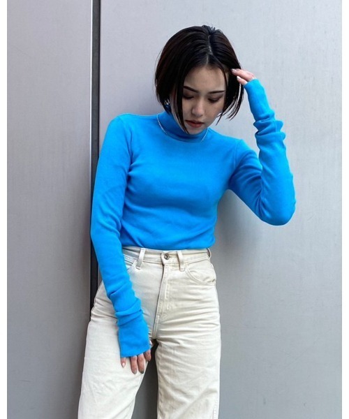 LiSeek（リシーク）の「【LiSeeK】アームウォーマー風ハイネックニットTOP（ニット/セーター・レディース・グリーン/ブルー/オレンジ/ピンク・FREE）」の13枚目の写真