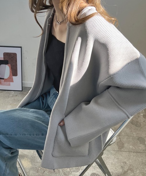 Futier land（フューティアランド）の「ランタンスリーブブルゾン（カーディガン/ボレロ・レディース・グレー/アイボリー/パープル/ブラック/ネイビー・FREE）」の22枚目の写真