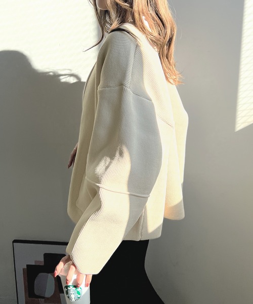 Futier land（フューティアランド）の「ランタンスリーブブルゾン（カーディガン/ボレロ・レディース・グレー/アイボリー/パープル/ブラック/ネイビー・FREE）」の14枚目の写真