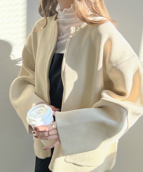 Futier land（フューティアランド）の「ランタンスリーブブルゾン（カーディガン/ボレロ・レディース・グレー/アイボリー/パープル/ブラック/ネイビー・FREE）」の19枚目の写真