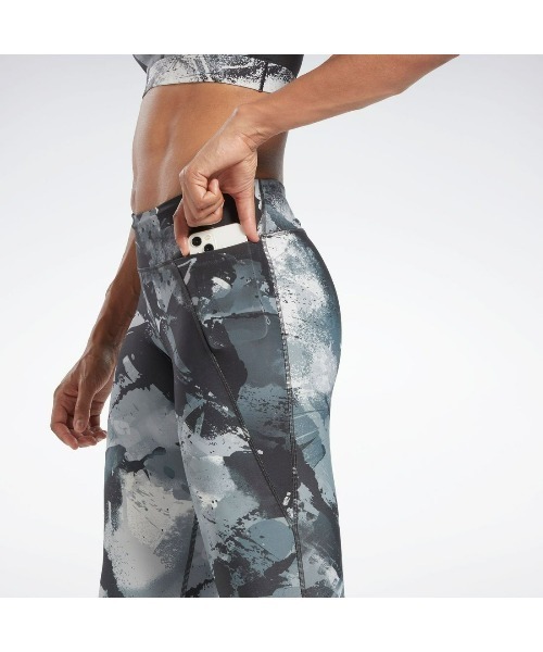 Reebok（リーボック）の「ラックス ボールド タイツ / Lux Bold Tight - AOP（レギンス/スパッツ・レディース・グレー/ブラック・LARGE/MEDIUM/SMALL/X-LARGE/X-SMALL）」の4枚目の写真