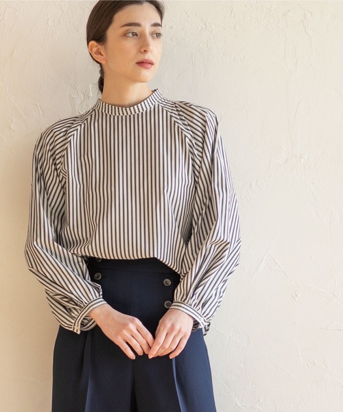 OPAQUE.CLIP（オペークドットクリップ）の「◆ボリュームスリーブブラウス【洗濯機洗い可】（シャツ/ブラウス・レディース・ブラック系2/ホワイト系/ブルー系2/ベージュ・36/40/42/38）」の17枚目の写真