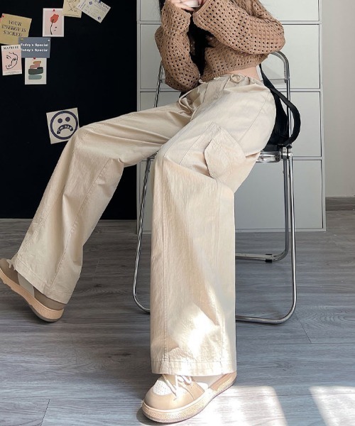 PIN(ピン)の「ワイドカーゴパンツ(カーゴパンツ・レディース・アイボリー/ブラック/ライトピンク・S/L/M)」の18枚目の写真