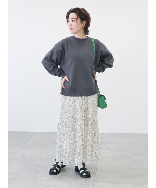 Lugnoncure（ルノンキュール）の「クルーネックニットトップス（ニット/セーター・レディース・オフホワイト/サックスブルー/チャコール/グリーン・ﾌﾘ-）」の5枚目の写真