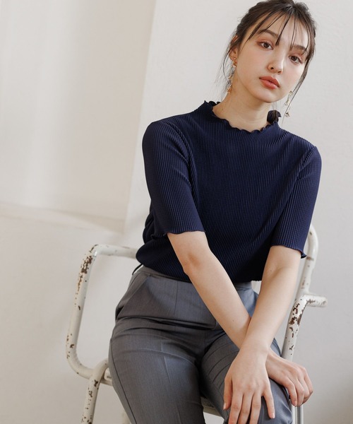 Andemiu(アンデミュウ)の「プリーツカットソー半袖192268(Tシャツ/カットソー・レディース・ベージュ/ブラック/ホワイト/グレー/グリーン/ホワイト系その他/ネイビー・FREE)」の18枚目の写真