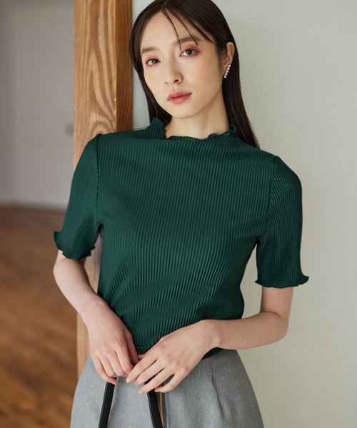 Andemiu(アンデミュウ)の「プリーツカットソー半袖192268(Tシャツ/カットソー・レディース・ベージュ/ブラック/ホワイト/グレー/グリーン/ホワイト系その他/ネイビー・FREE)」の16枚目の写真