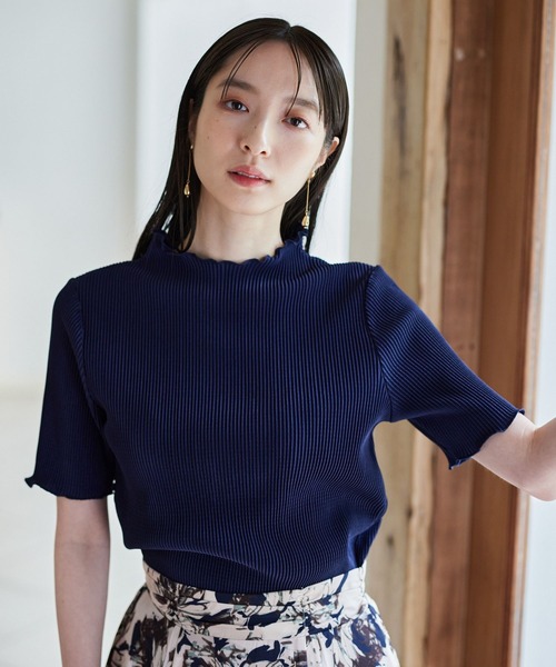 Andemiu(アンデミュウ)の「プリーツカットソー半袖192268(Tシャツ/カットソー・レディース・ベージュ/ブラック/ホワイト/グレー/グリーン/ホワイト系その他/ネイビー・FREE)」の20枚目の写真