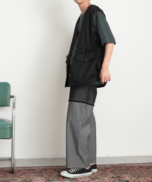 SENSE OF PLACE by URBAN RESEARCH（センスオブプレイスバイアーバンリサーチ）の「『ユニセックス』ハンティングベスト（ベスト・メンズ・ブラック/カーキ/ライトベージュ・MEDIUM/LARGE）」の22枚目の写真