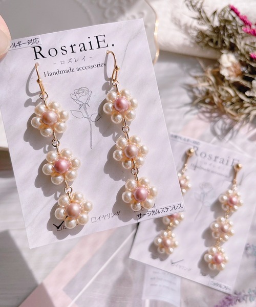 tone(トーン)の「【RosraiE】3連フラワーパール アシンメトリー ロング ピアス(MA)(ピアス(両耳用)・レディース・ブラック/ピンク・FREE)」の6枚目の写真