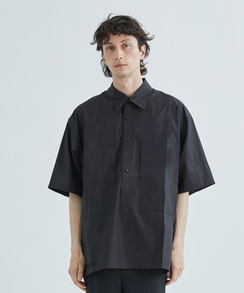 ANEI（アーネイ）の「P.O. SHIRT H/S 2-TONE（シャツ/ブラウス・メンズ・ブルー/ブラック・2/3）」の2枚目の写真