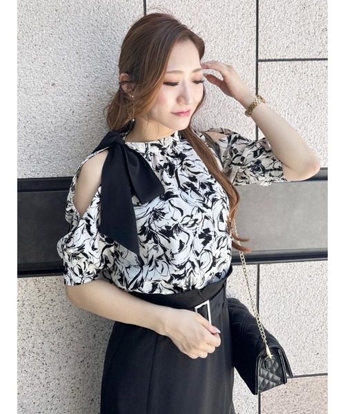 LIPSERVICE（リップサービス）の「サイドリボンハーフブラウス（シャツ/ブラウス・レディース・その他2/モカ/その他1/アイボリー・FREE）」の3枚目の写真