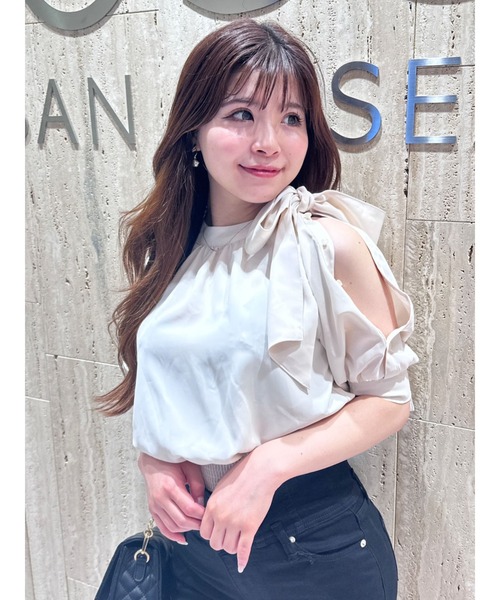 LIPSERVICE（リップサービス）の「サイドリボンハーフブラウス（シャツ/ブラウス・レディース・その他2/モカ/その他1/アイボリー・FREE）」の2枚目の写真