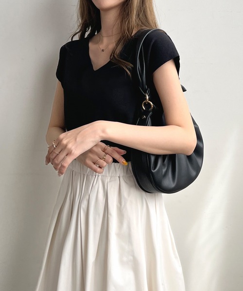 Futier land（フューティアランド）の「Vネックフレンチスリーブトップス（ニット/セーター・レディース・ホワイト/ライトパープル/ライトベージュ/ブラック/ブルー/ライトイエロー/グレイッシュベージュ/ライトピンク・MEDIUM/LARGE）」の15枚目の写真