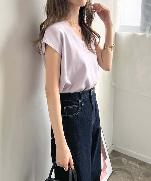 Futier land（フューティアランド）の「Vネックフレンチスリーブトップス（ニット/セーター・レディース・ホワイト/ライトパープル/ライトベージュ/ブラック/ブルー/ライトイエロー/グレイッシュベージュ/ライトピンク・MEDIUM/LARGE）」の12枚目の写真