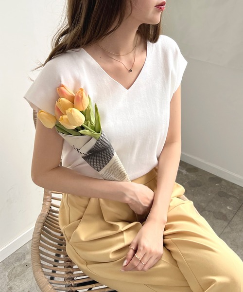 Futier land（フューティアランド）の「Vネックフレンチスリーブトップス（ニット/セーター・レディース・ホワイト/ライトパープル/ライトベージュ/ブラック/ブルー/ライトイエロー/グレイッシュベージュ/ライトピンク・MEDIUM/LARGE）」の21枚目の写真