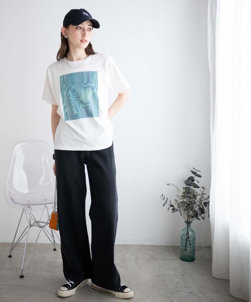 WEGO（ウィゴー）の「WEGO/アソートグラフィックTシャツ（Tシャツ/カットソー・レディース・ホワイト/ブラック/その他1/その他2・FREE）」の14枚目の写真