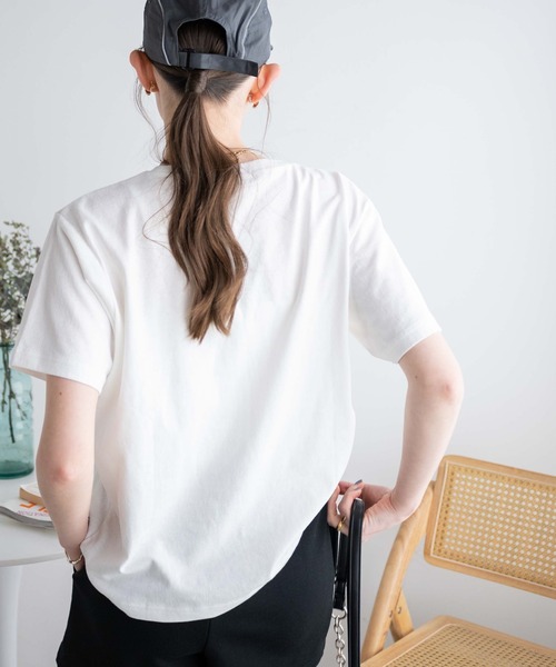 WEGO（ウィゴー）の「WEGO/アソートグラフィックTシャツ（Tシャツ/カットソー・レディース・ホワイト/ブラック/その他1/その他2・FREE）」の17枚目の写真