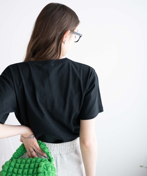 WEGO（ウィゴー）の「WEGO/アソートグラフィックTシャツ（Tシャツ/カットソー・レディース・ホワイト/ブラック/その他1/その他2・FREE）」の8枚目の写真