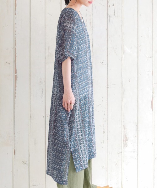 n'OrLABEL(ノアールレーベル)の「【廃盤】『プリントシアーチュニックワンピース』(ワンピース・レディース・ネイビー・FREE)」の4枚目の写真