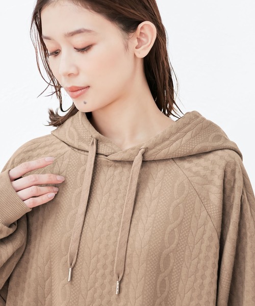 Viola e Viola(ヴィオラエヴィオラ)の「ゆったりパフ袖ふくれジャカードパーカー(パーカー・レディース・グレイッシュベージュ/チャコール/ブルー/カーキ・L/M/LL/3L)」の11枚目の写真