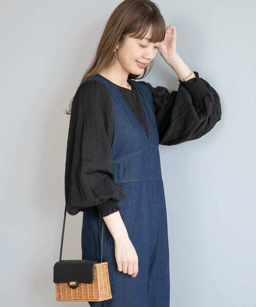 URBAN RESEARCH Sonny Label（アーバンリサーチサニーレーベル）の「パフスリーブコットンジャガードブラウス（シャツ/ブラウス・レディース・ブルー/オフホワイト/マスタード/ブラック・FREE）」の18枚目の写真