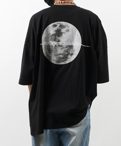 GLARE（グレア）の「【GLARE】 月モチーフ バックプリント オーバーTシャツ /  Moon Motif Back Print Over T-shirt（Tシャツ/カットソー・メンズ・ブルー/ブラック/チャコール/ホワイト・FREE）」の16枚目の写真