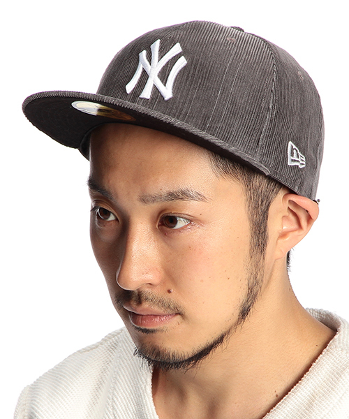 NEW ERA（ニューエラ）の「NEW ERA / WashCordCAP（キャップ・メンズ・グレー/ベージュ/ネイビー・7 1/2/7 3/8）」の2枚目の写真