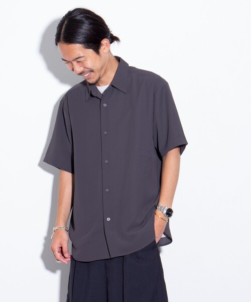 GLOSTER（グロスター）の「【GLOSTER/グロスター】ドレープ半袖シャツ オーバーサイズシャツ レギュラーカラー（シャツ/ブラウス・メンズ・チャコールグレー/アイボリー/ネイビー・S/M/L）」の4枚目の写真