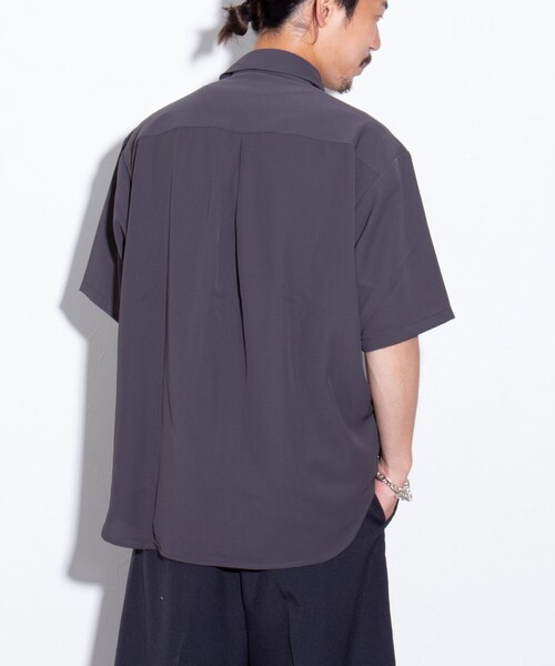 GLOSTER（グロスター）の「【GLOSTER/グロスター】ドレープ半袖シャツ オーバーサイズシャツ レギュラーカラー（シャツ/ブラウス・メンズ・チャコールグレー/アイボリー/ネイビー・S/M/L）」の16枚目の写真