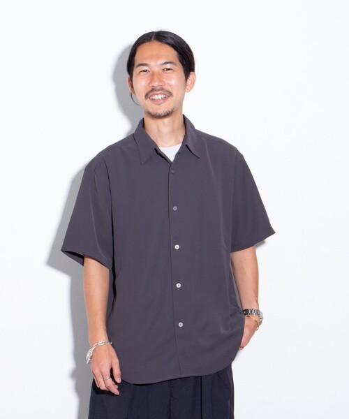 GLOSTER（グロスター）の「【GLOSTER/グロスター】ドレープ半袖シャツ オーバーサイズシャツ レギュラーカラー（シャツ/ブラウス・メンズ・チャコールグレー/アイボリー/ネイビー・S/M/L）」の12枚目の写真