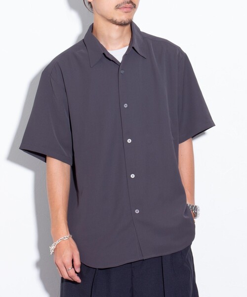 GLOSTER（グロスター）の「【GLOSTER/グロスター】ドレープ半袖シャツ オーバーサイズシャツ レギュラーカラー（シャツ/ブラウス・メンズ・チャコールグレー/アイボリー/ネイビー・S/M/L）」の8枚目の写真