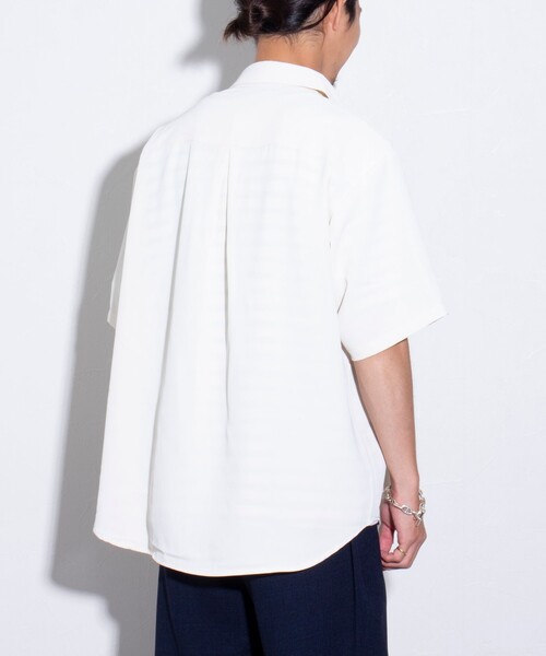 GLOSTER（グロスター）の「【GLOSTER/グロスター】ドレープ半袖シャツ オーバーサイズシャツ レギュラーカラー（シャツ/ブラウス・メンズ・チャコールグレー/アイボリー/ネイビー・S/M/L）」の7枚目の写真