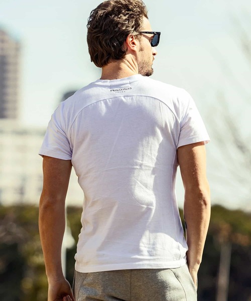 1PIU1UGUALE3  RELAX （ウノピゥウノウグァーレトレ リラックス）の「1PIU1UGUALE3 RELAX(ウノピゥウノウグァーレトレ リラックス)ワンポイントロゴ ロゴ刺繍 ベーシック半袖Tシャツ（Tシャツ/カットソー・メンズ・ネイビー/ホワイト/レッド/ブラック/トップグレー・S/M/XL/L/XXL）」の8枚目の写真