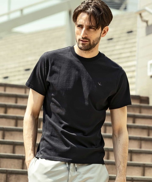 1PIU1UGUALE3  RELAX （ウノピゥウノウグァーレトレ リラックス）の「1PIU1UGUALE3 RELAX(ウノピゥウノウグァーレトレ リラックス)ワンポイントロゴ ロゴ刺繍 ベーシック半袖Tシャツ（Tシャツ/カットソー・メンズ・ネイビー/ホワイト/レッド/ブラック/トップグレー・S/M/XL/L/XXL）」の11枚目の写真