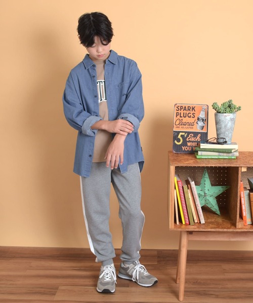 GLAZOS(グラソス)の「デニム・ポケット刺繍長袖シャツ(シャツ/ブラウス・キッズ・ブルー/インディゴブルー・140cm/150cm/160cm/170cm)」の4枚目の写真