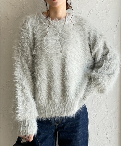 She's Closet（シーズクローゼット）の「ボリュームスリーブショート丈フェザーヤーンシャギーニット（ニット/セーター・レディース・チャコールグレー/アイボリー/オレンジ/レッド/グレー・FREE）」の3枚目の写真