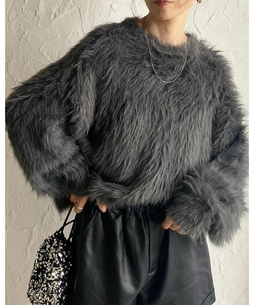 She's Closet（シーズクローゼット）の「ボリュームスリーブショート丈フェザーヤーンシャギーニット（ニット/セーター・レディース・チャコールグレー/アイボリー/オレンジ/レッド/グレー・FREE）」の8枚目の写真