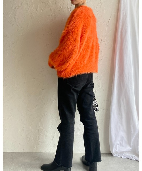 She's Closet（シーズクローゼット）の「ボリュームスリーブショート丈フェザーヤーンシャギーニット（ニット/セーター・レディース・チャコールグレー/アイボリー/オレンジ/レッド/グレー・FREE）」の13枚目の写真