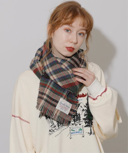 DOUBLE NAME（ダブルネーム）の「チェック柄リバーシブルマフラー（マフラー・レディース・ベージュ/レッド/グリーン・FREE）」の4枚目の写真