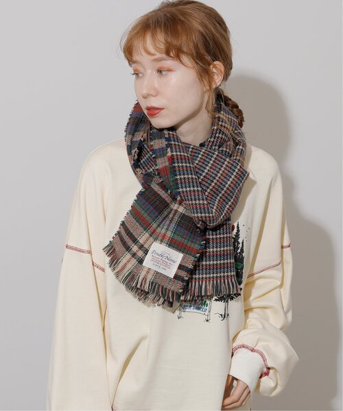 DOUBLE NAME（ダブルネーム）の「チェック柄リバーシブルマフラー（マフラー・レディース・ベージュ/レッド/グリーン・FREE）」の16枚目の写真