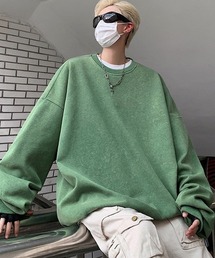 絶妙なワイドシルエット。オーバーサイズフェードスウェット